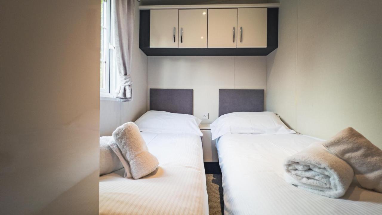 Angie'S Haven, Superb 2 Bedroom Lodge With Hot Tub - Sleeps 6 - Felmoor Park Morpeth Eksteriør bilde
