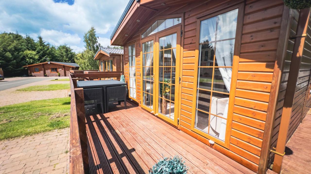 Angie'S Haven, Superb 2 Bedroom Lodge With Hot Tub - Sleeps 6 - Felmoor Park Morpeth Eksteriør bilde